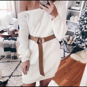 NWOT b low the belt tan